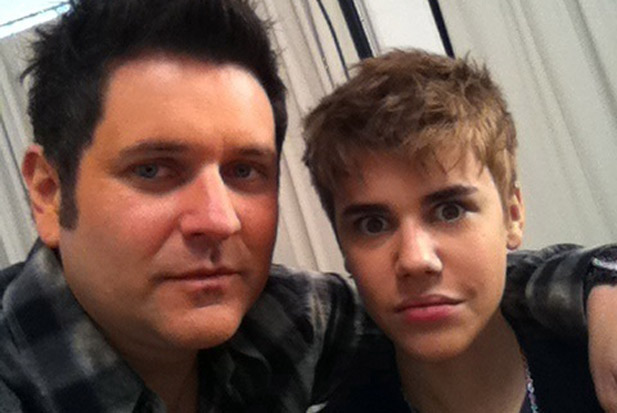 justin bieber haircut pictures 2011. justin bieber haircut 2011